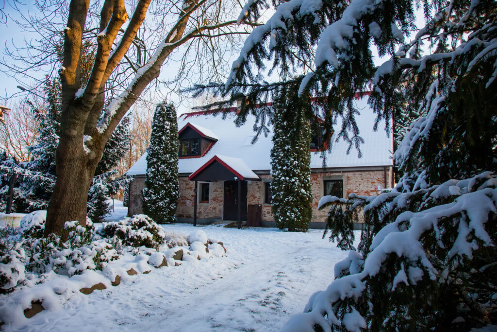 Vacation Booking Tips: Smart Winter/Summer Guest Strategies.